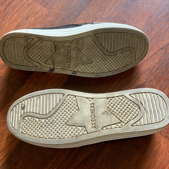 Slip on Skechers…..glittery - Picture 2 of 6
